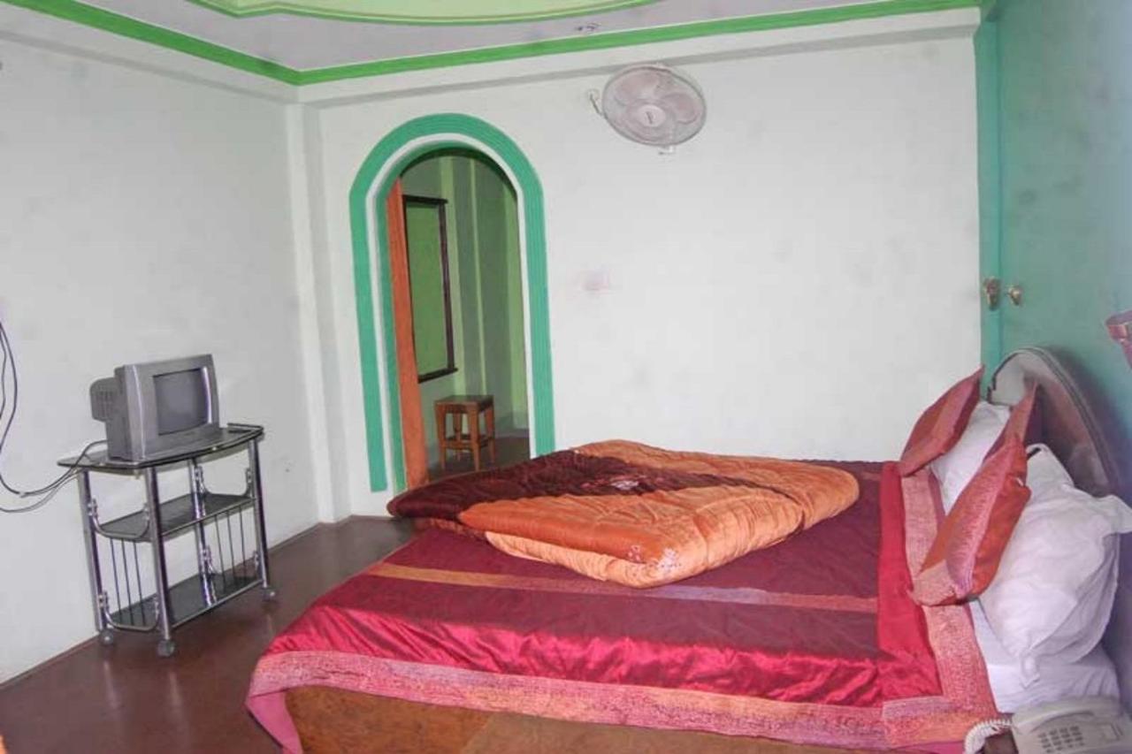 Goroomgo Hotel Shivay Near Kausani Chouraha - Mountain View - Excellent Customer Service Exteriör bild